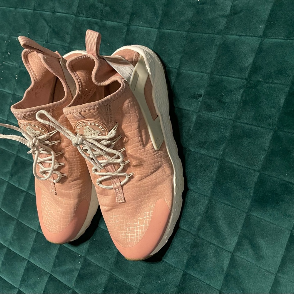 Pink Nike Huarache